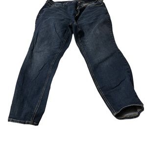 Old navy size 20 high rise rockstar super skinny jeans with secret smooth pocket